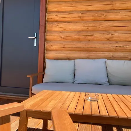 Drevenica Karolina *