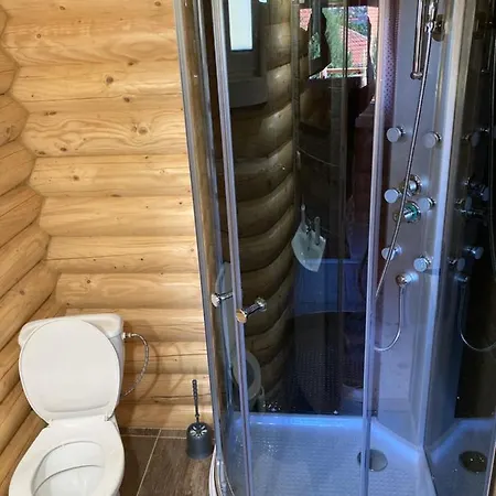 度假居 Drevenica Karolina *