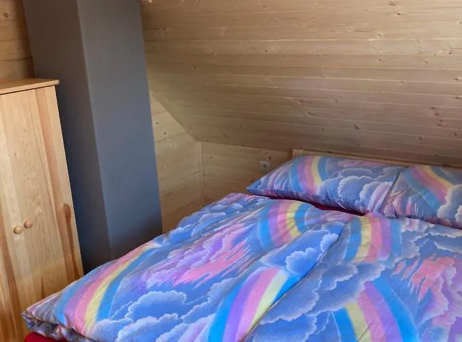 Drevenica Karolina *